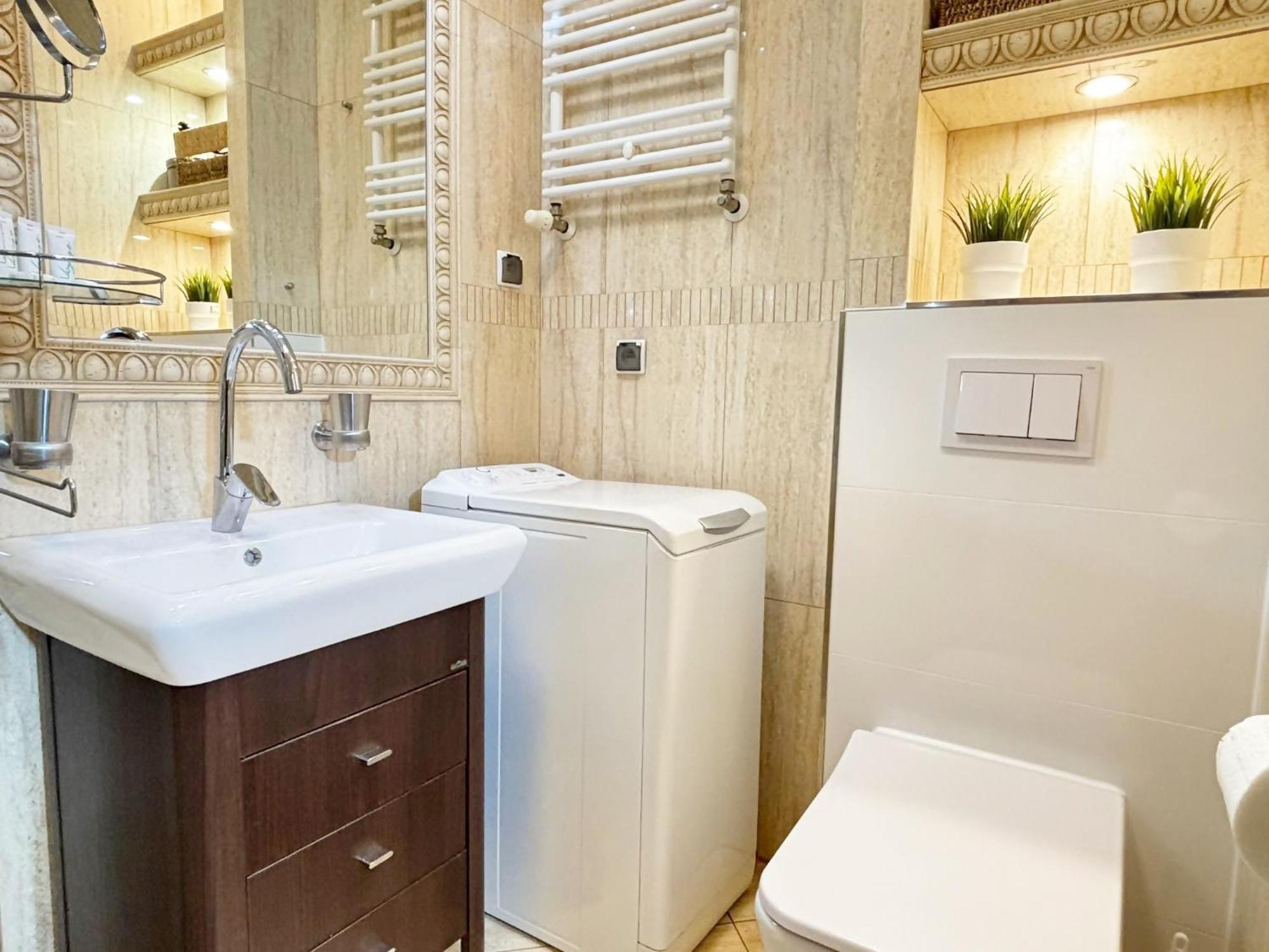Apartamenty Bryza - Chelmonskiego - Parking - Centrum Свіноуйсьце Екстер'єр фото